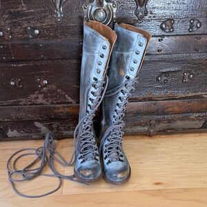 Stylish Lace-Up Leather Boots for Women